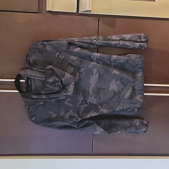 ZYIA ACTIVE FOREST CAMO ZIPPER HOODIE JACKET. - Picture 2 of 12